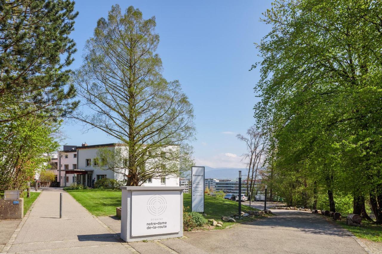 Hotel Le Domaine Villars-Sur-Glane Exterior foto